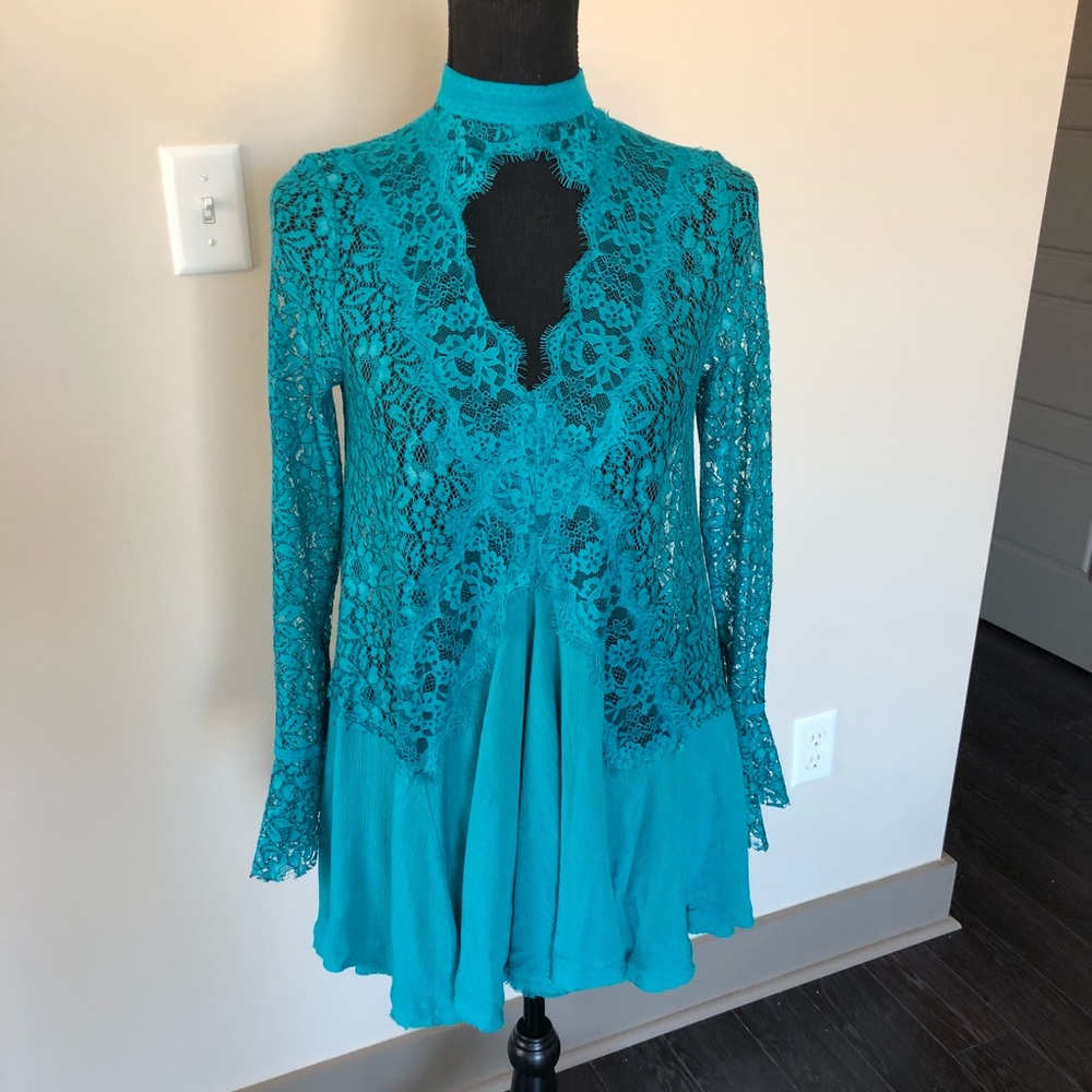 Free people lace top NWT XS